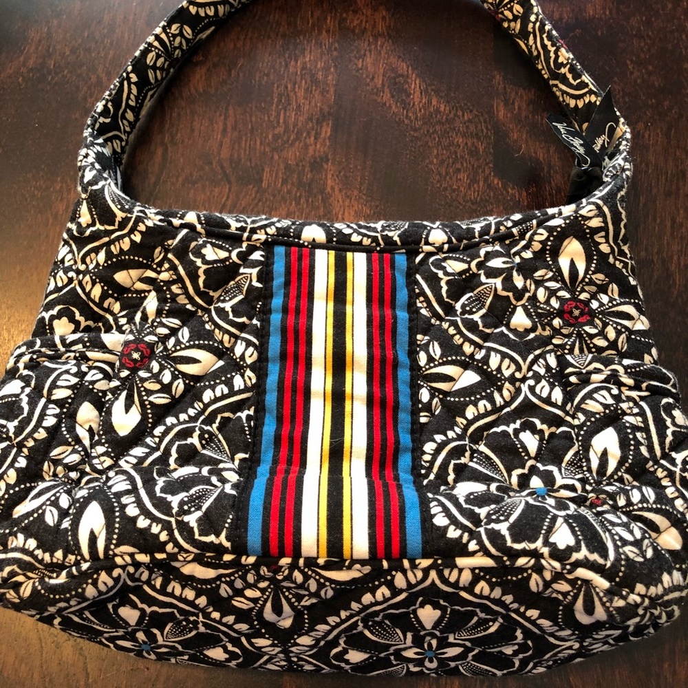 Vera Bradley clutch in excellent condition